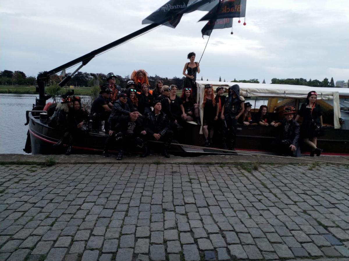 Frühstückspension Blackpearl Boat&breakfast
